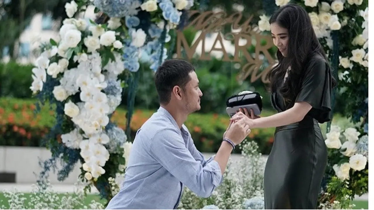 6 Potret Jessica Tanoesoedibjo Dilamar Anak Bos Emtek, Jadi Sorotan