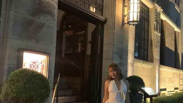 Pesona Vintage Girl Nadin Amizah Dinner di Jepang dengan Rambut Curly, Bikin Suami Makin Bucin