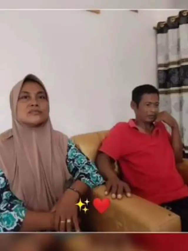6 Potret Kesederhanaan Mak Ti Ibu Arhan Saat di Blora, Curi Perhatian