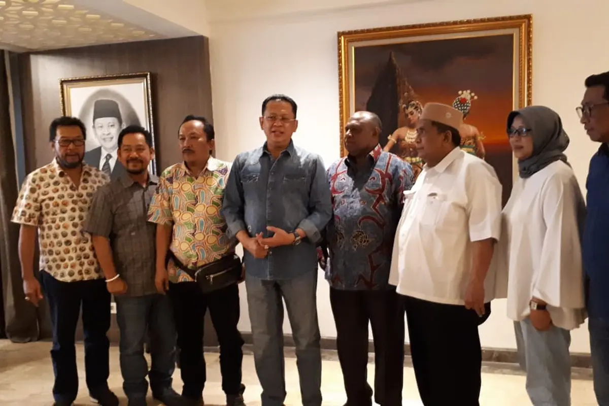 Bamsoet Menerima Dukungan Dari DPD Golkar Tingkat II di Widya Chandra, Jakarta Selatan, Sabtu (6/7/2019). (fachrur Rozie/Liputan6.com)