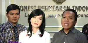 Indra Bekti baru saja melaporkan beberapa media atas pemberitaan yang merugikannya. Komisi Penyiaran Indonesia pun mulai mengkaji laporan Indra dan akan segera mengambil tindakan.