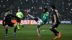 The Magpies tampil mendominasi permainan sejak babak pertama pertandingan yang berlangsung di Tofiq Bahramov Republican Stadium, Baku, Azerbaijan. (AFP/Giorgi Arjevandize)