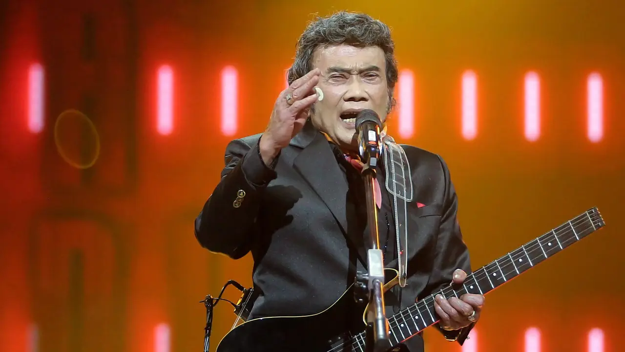 Rhoma Irama Cover Lagu BTS dan Duet Bareng Ridwan Kamil Serta Sandiaga Uno di HUT ke-28 Indosiar