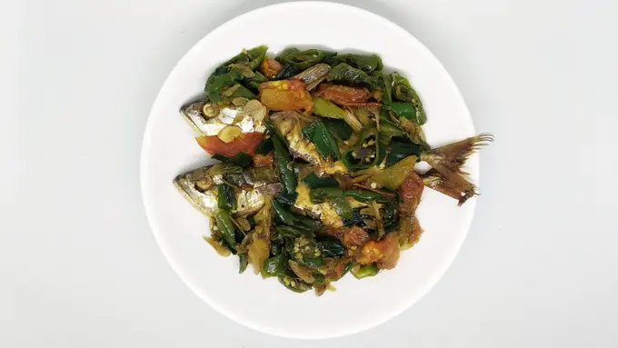 Tumis ikan asin