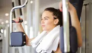 Panduan Progressive Overload untuk Perempuan Pemula agar Latihan Beban Makin Efektif