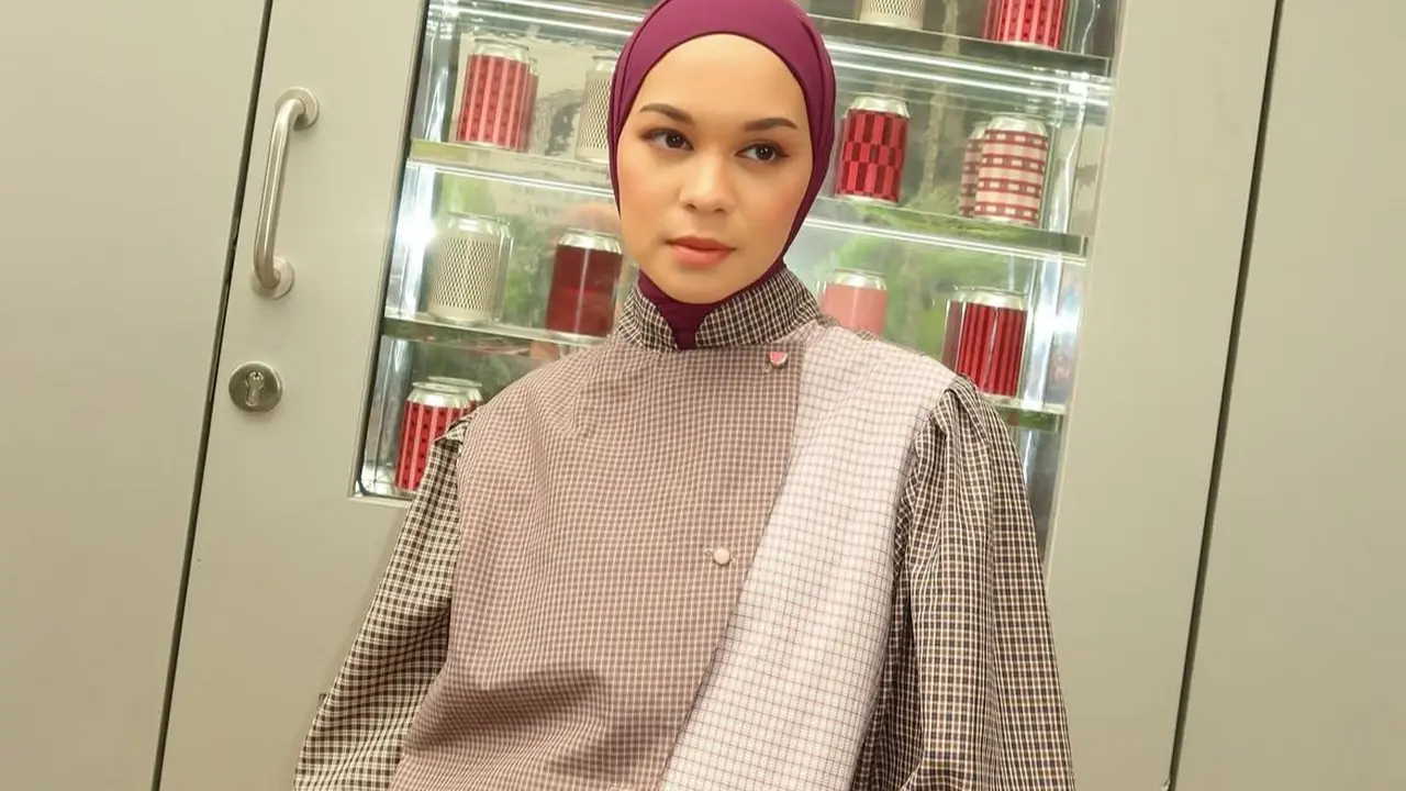 Pilihan Clean Hijab Look dari Para Fashion Role Model (Instagram/@tantrinamirah)