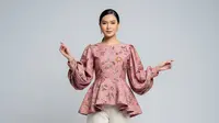 Celana Longgar dan Dress Adem: Pilihan Sehat untuk Cegah Biang Keringat di Iklim Tropis