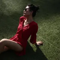 Di 2018, film Benyamin Biang Kerok menjadi salah satu film Indonesia yang ditunggu. Film ini dibintangi oleh Reza Rahadian dan Delia Husein. (Foto: instagram.com/deliaahusein)