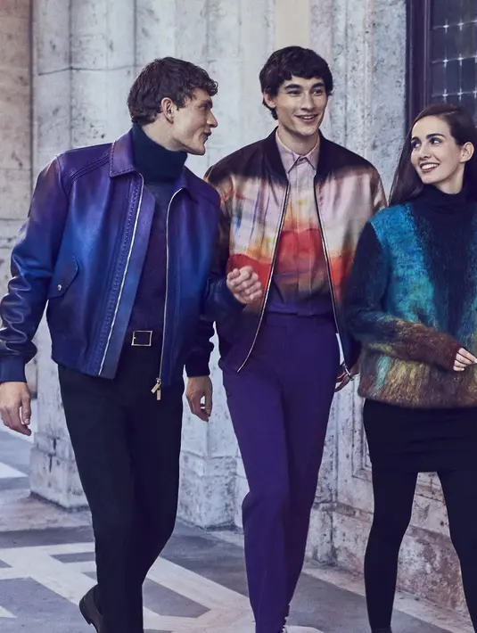 Berluti memperkenalkan koleksi musim dingin 2021 mereka yang mengadaptasi karya pelukis Lev Khesin dengan warna dan bentuk tekstur yang juga menginformasikan teknik dan fabrikasi. Foto: Document/Berluti.