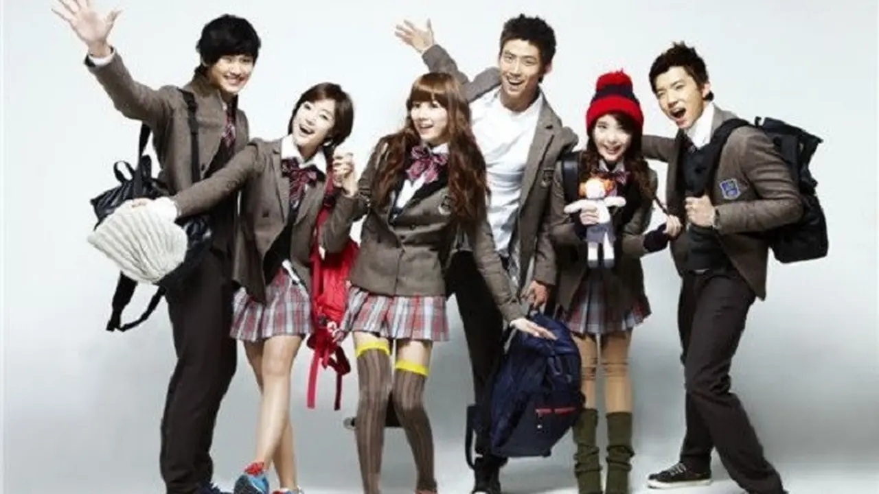 [Bintang] 8 Drama Korea Selatan yang Bertema Sekolah