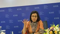 Menteri Keuangan sekaligus Ketua KSSK Sri Mulyani Indrawati, dalam konferensi pers KSSK di Kantor Pusat Lembaga Penjamin Simpanan (LPS), Jakarta, Jumat (2/8/2024). (Tira/Liputan6.com)