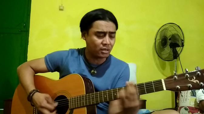  Rindu  Kampung  Halaman  Charly Van Houten Ciptakan Lagu 