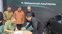 Bos Jalan Tol Jusuf Hamka Borong 150 Unit Aletra L8 EV di GJAW 2024