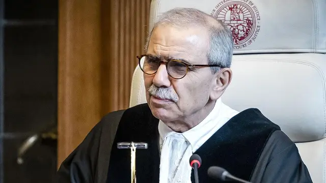 Nawaf Salam yang kini jadi PM Lebanon sangat dihormati atas ketelitian akademisnya, pandangan independen, dan komitmennya terhadap keadilan dan hak asasi manusia. (AFP/File)