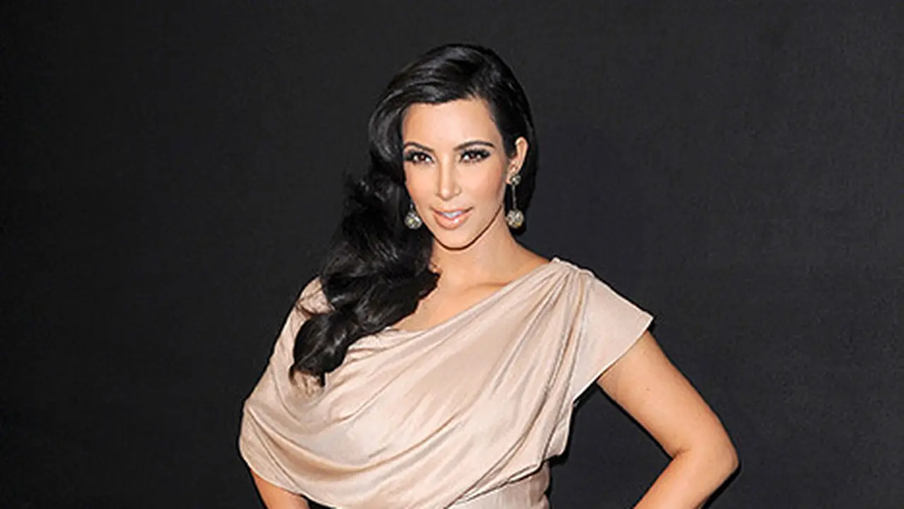 Kim Kardashian/@rexhellomagazine