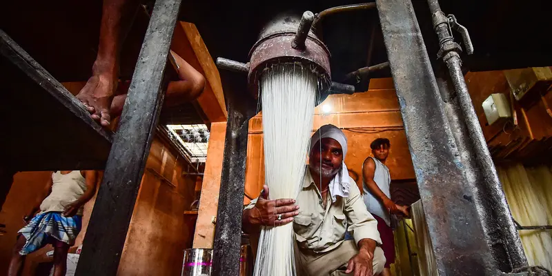 Intip Pembuatan Bihun di India untuk Hidangan Bulan Ramadhan