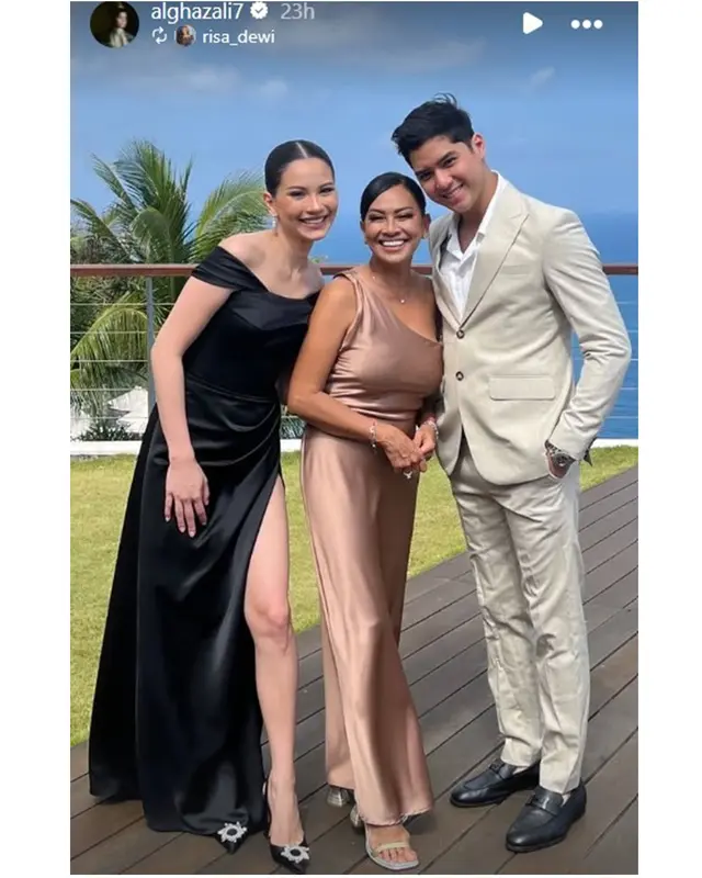 Rayakan pesta bertema white greenery, 5 potret harmonis keluarga Alyssa Daguise di resepsi sang kakak