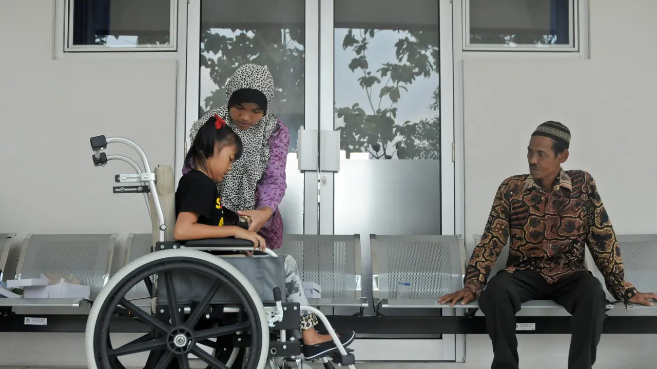 USAID Sumbang Kursi Roda untuk 40 Penderita Difabilitas Kursi 
