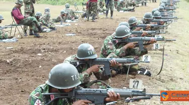 Citizen6, Malang Selatan: Latihan menembak kualifikasi bertujuan untuk  membekali siswa Dikmata XXXI Marinir TA. 2011 dengan pengetahuan tentang menembak senapan panjang. (Pengirim: Penkobangdikal)