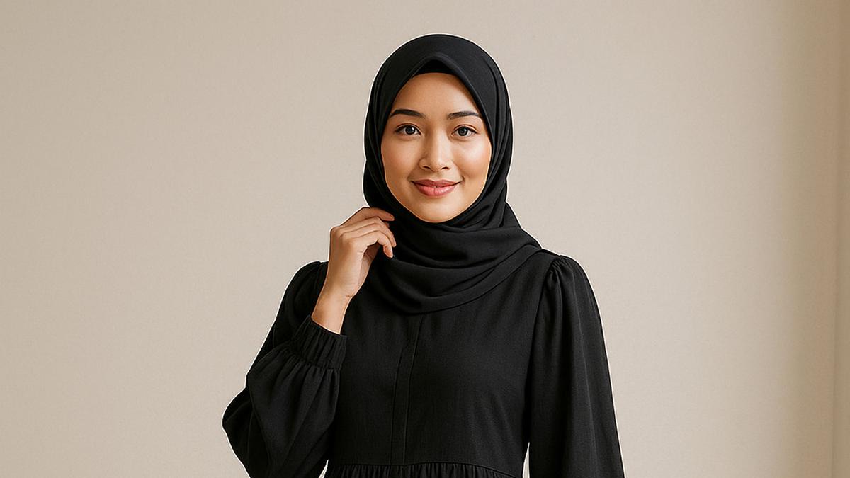 8 Model Gamis Hitam Kekinian 2025 Agar Tidak Monoton, Cocok untuk Segala Usia
