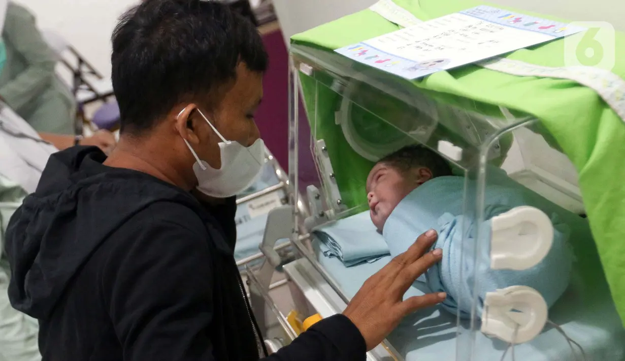 Tahun Kabisat merupakan tahun yang habis dibagi empat. Keunikan tahun Kabisat adalah memiliki satu hari tambahan, yakni pada 29 Februari. (Liputan6.com/Herman Zakharia)