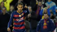 Neymar yang didatangkan dari Santos telah menjadi salah satu bintang Barcelona saat ini. Neymar telah mencetak 16 gol dari 17 partai di La Liga musim ini. (AFP/Lluis Gene)