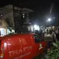 Sejumlah polisi berjaga di lokasi rumah Brigadir MM, Polwan diduga bunuh diri, kawasan Sagulung, Batam, Kepri. (Foto: Rete/Batamnews)