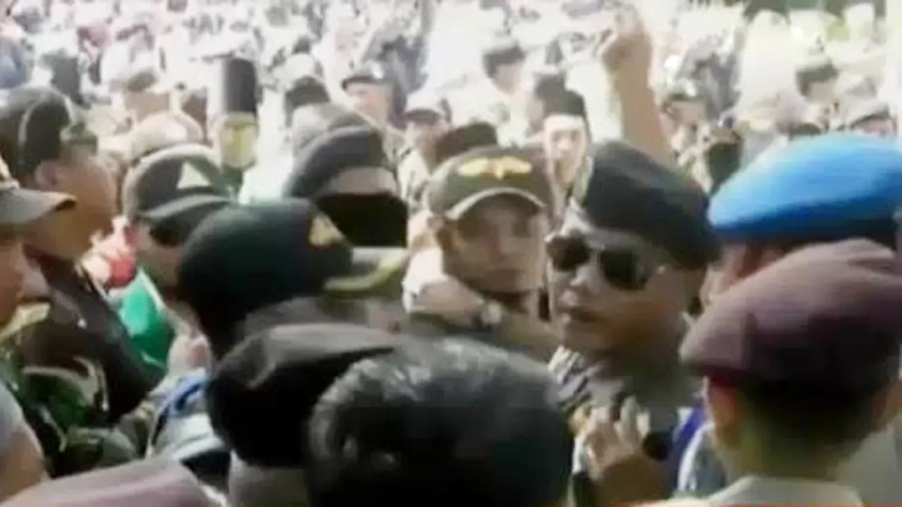 Pengajian Khalid Basalamah Dirusak Banser dan GP Anshor 