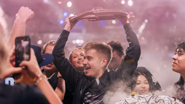 TI9