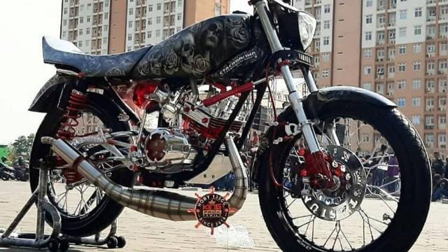 15 Potret Modifikasi RX King, dari Yang Simple sampai Hedon!