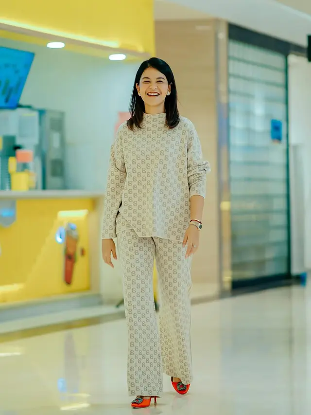 Deretan Sepatu Branded Kahiyang Ayu yang Iringi Tampilan Mewahnya di Berbagai Tampilan