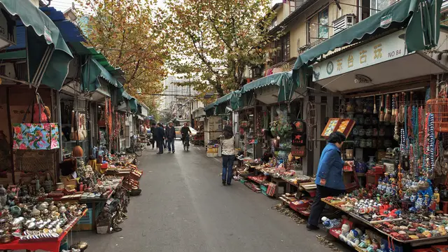 [Bintang] 4 Tips 'Traveling' di Cina untuk Kamu yang Tak Berbahasa Mandarin