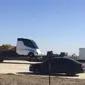 Tesla semi listrik. (Carscoops)