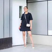 Bukan hal mudah bagi Nindy Ayunda menghadapi kisruh rumah tangga yang terjadi belakangan ini. Kini ia mulai menata lagi kehidupannya setelah mengurus proses perceraiannya dengan Askara Parasady Harsono. (Instagram/nindyparasadyharsono)