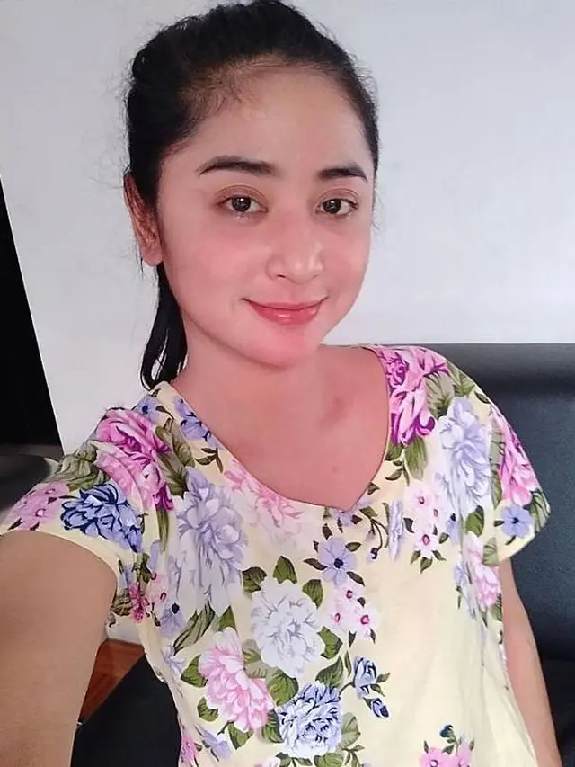 Dewi Perssik