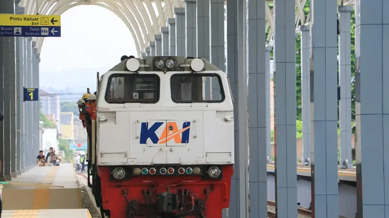 Sebuah gerbong kereta api kelas ekonomi segera beroperasi dari Stasiun Garut Kota, Jawa Barat dalam waktu dekat.