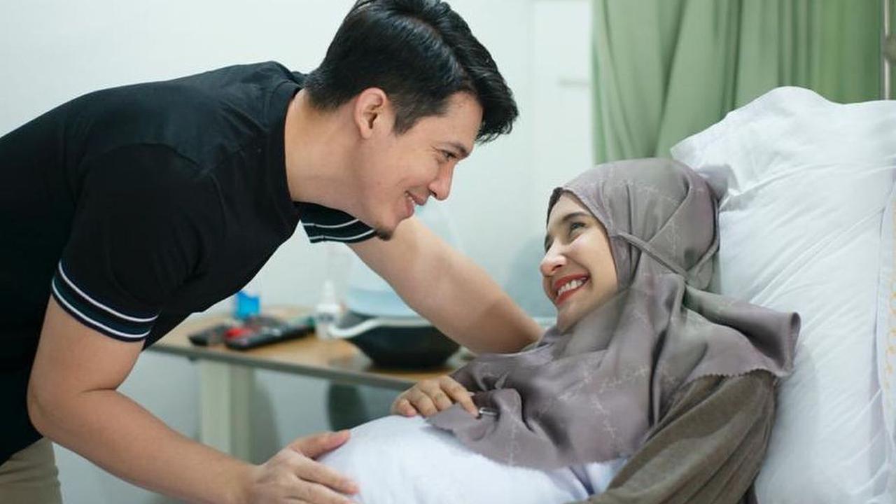 Zaskia Sungkar Melahirkan