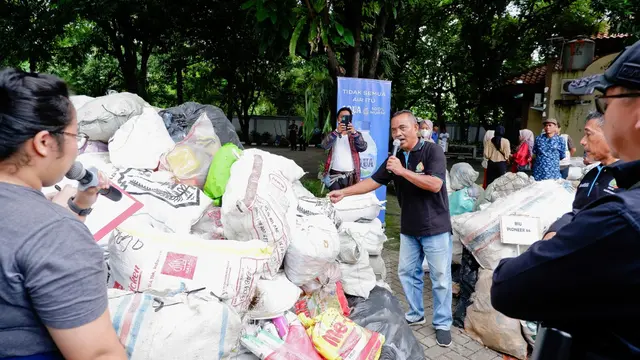 Kegiatan Lelang Sampah