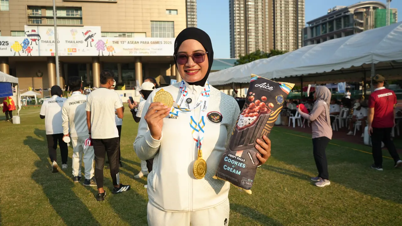 Atlet Indonesia Diananda Choirunisa menyumbang emas panahan di SEA Games 2025