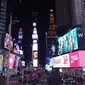 Times Square New York, Amerika Serikat dalam bidikan Samsung Galaxy A8 Plus. Liputan6.com/Jeko Iqbal Reza