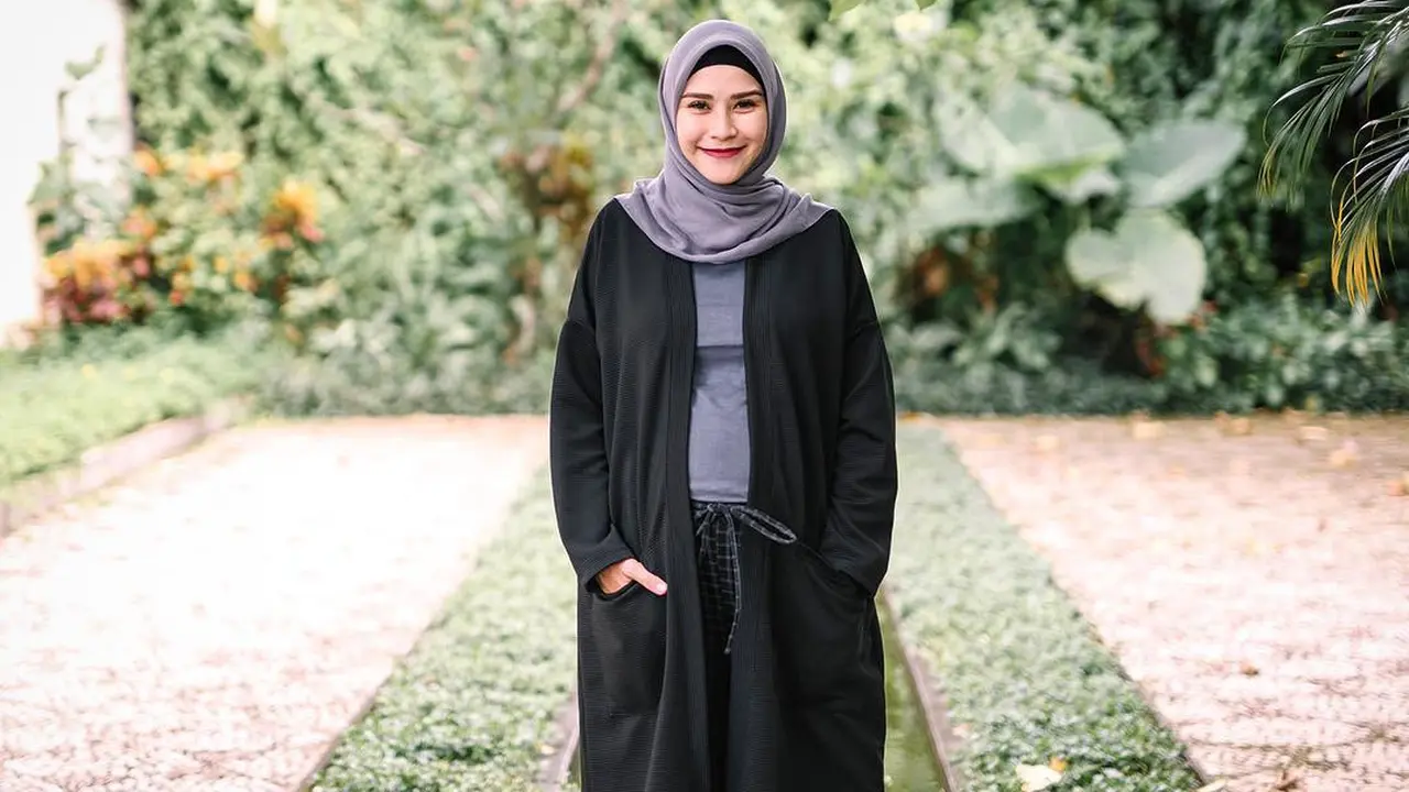 [Bintang] Zaskia Adya Mecca
