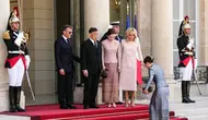 Gaya Kembar Brigitte Macron dan Ratu Suthida dari Thailand di Istana Élysée Paris