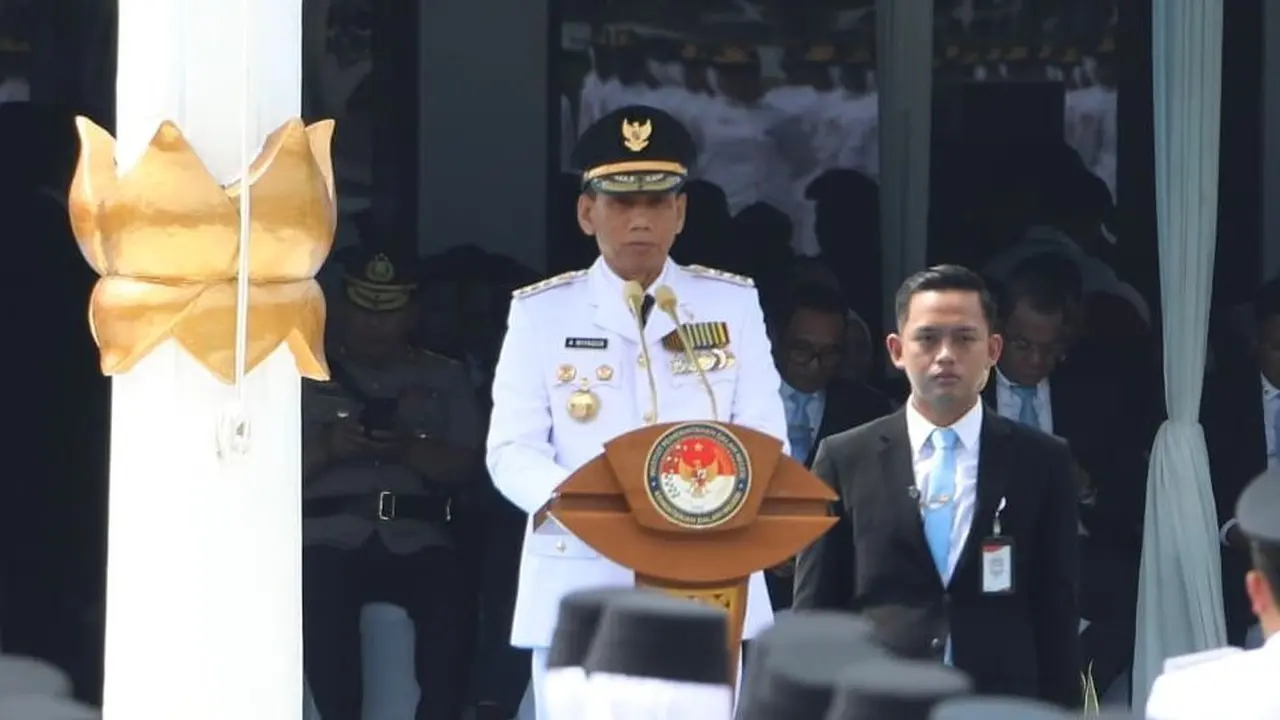 Wamendagri Akhmad Wiyagus Kukuhkan 1.058 Praja Pratama IPDN Angkatan XXXVI di Jatinangor