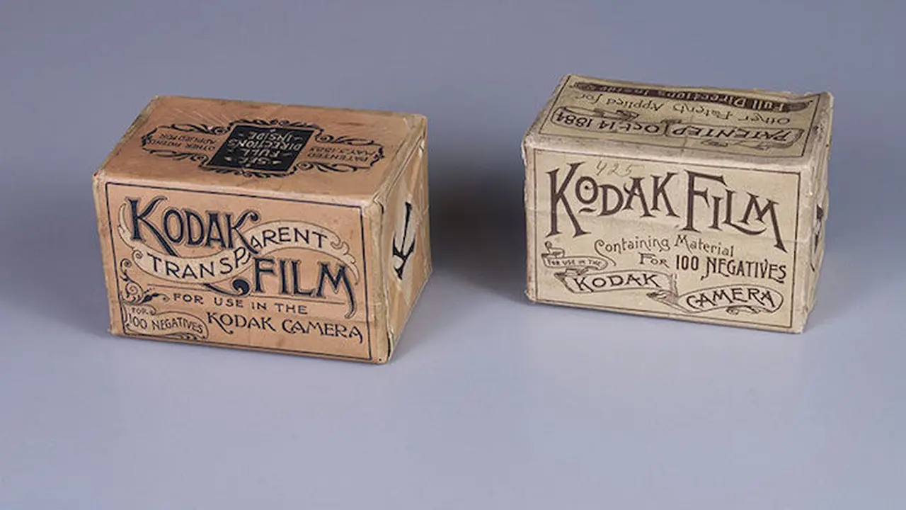 [Bintang] 2 Kotak Rol Film dari Tahun 1880 Lengkapi Koleksi Museum Ini