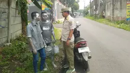 Cerita Satpol PP Depok Kejar-kejaran Tangkap Manusia Silver