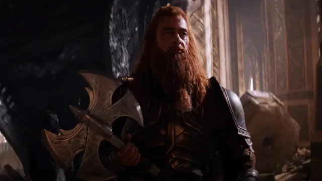 Ray Stevenson saat perankan karakter Volstagg di film Thor: The Dark World (2013).