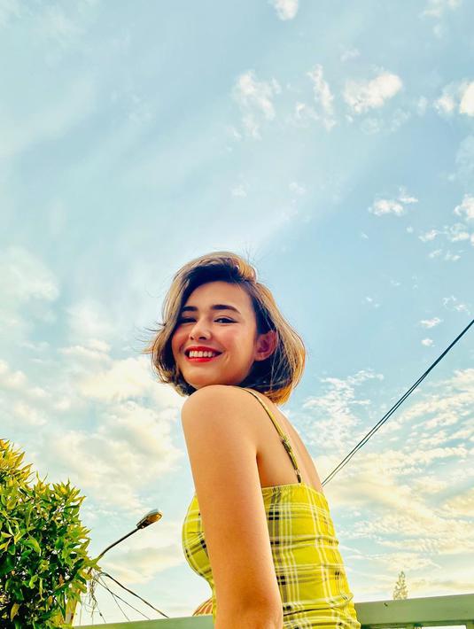 Penampilan Cantik Amanda  Manopo  dengan Rambut  Pendek  