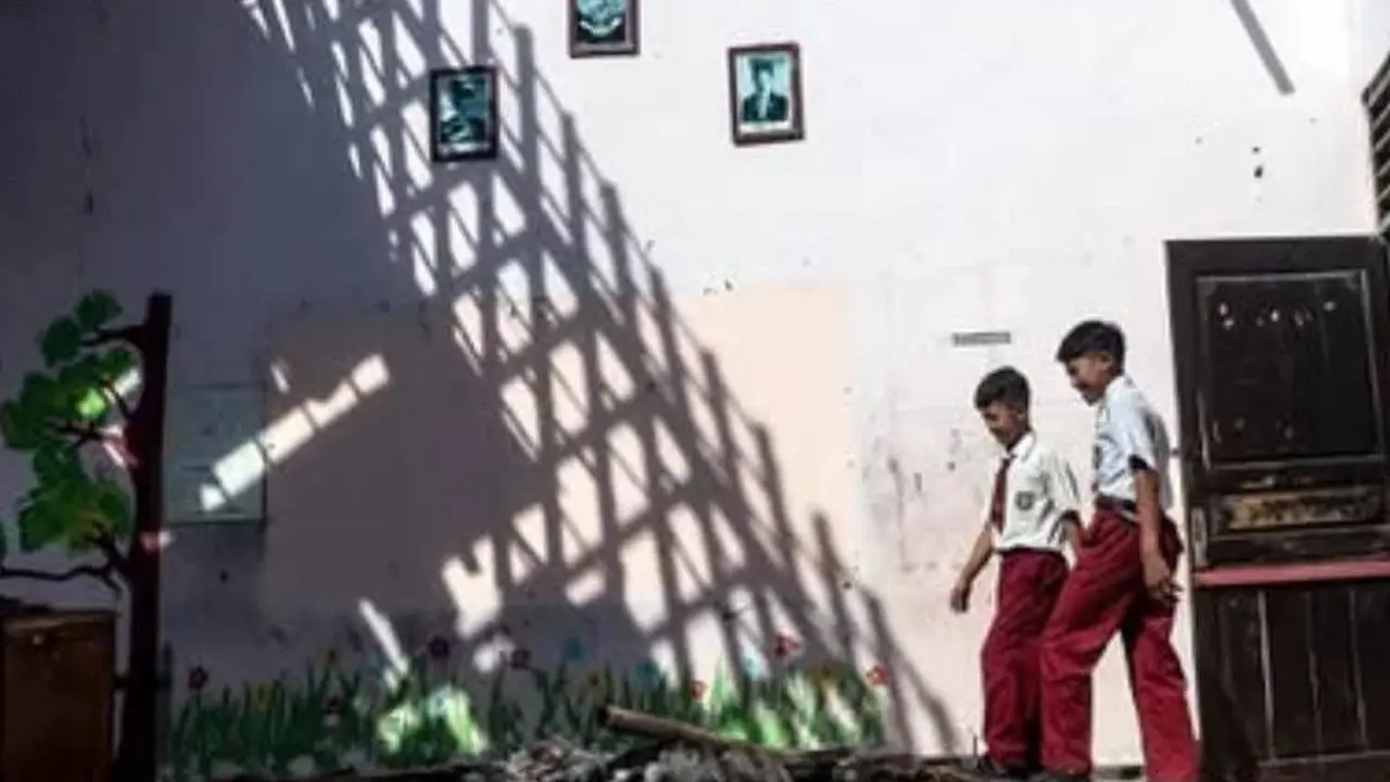 Kondisi bangunan SD Tanggirejo membahayakan bagi siswa.