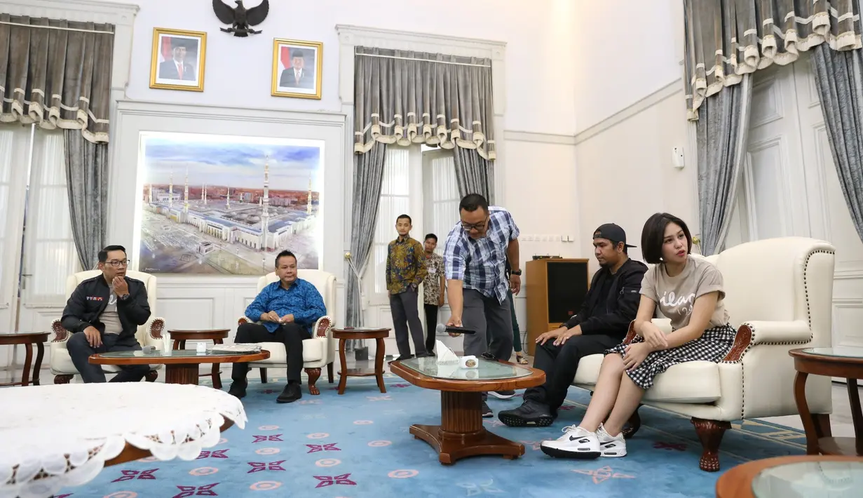 Vanesha Prescilla ke rumah dinas Ridwan Kamil