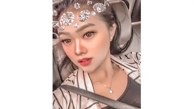 6 Potret Olivia Noor, Pedangdut yang Dibully Karena Ayahnya Penjual Buah